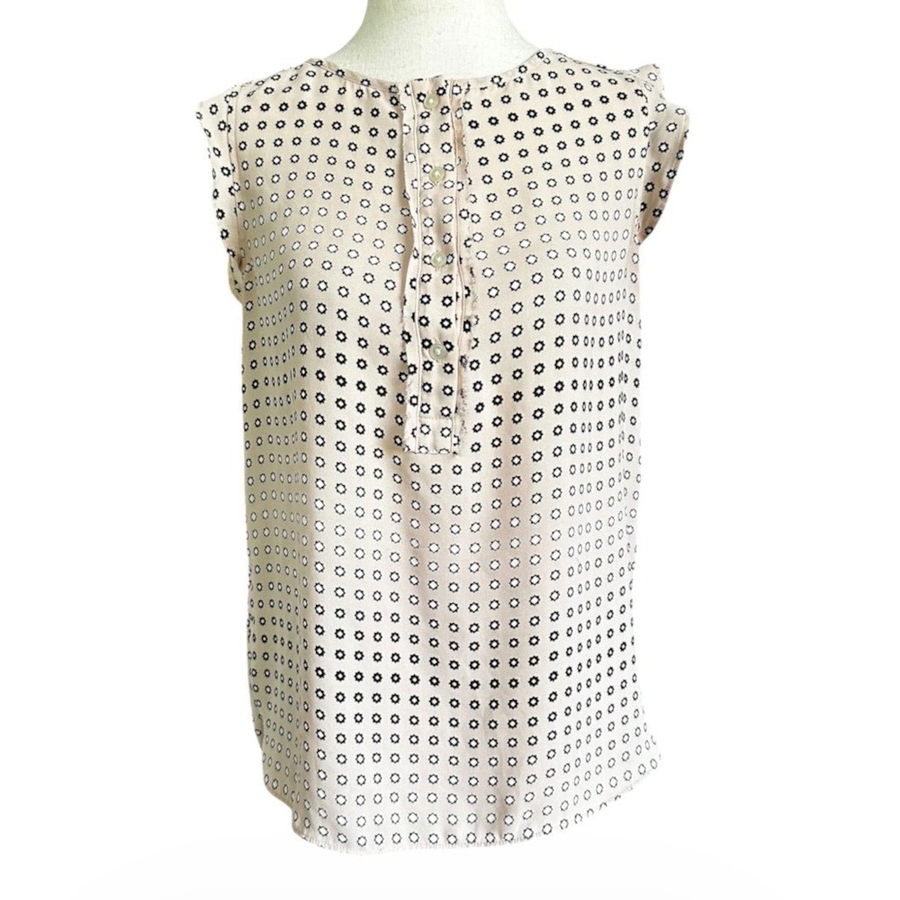 Loft Women XS Blush Pink Geometric Ruffle Button Sleeveless Blouse Top | 0114